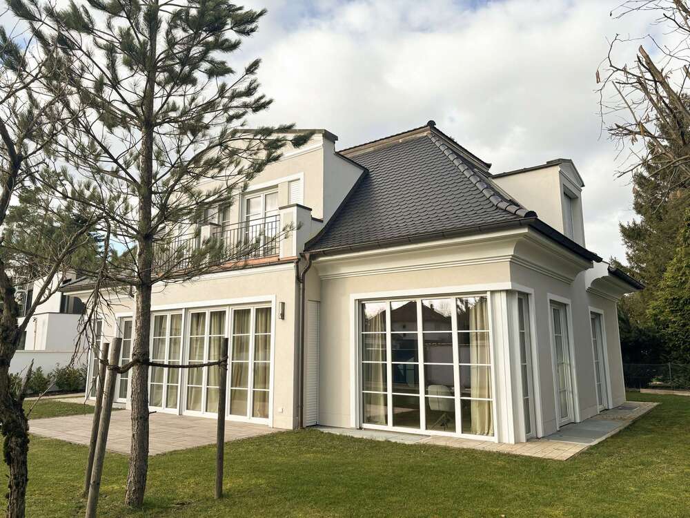 Thumbnail-Haus zum Kaufen in Grünwald 4.490.000,00 € 282 m²