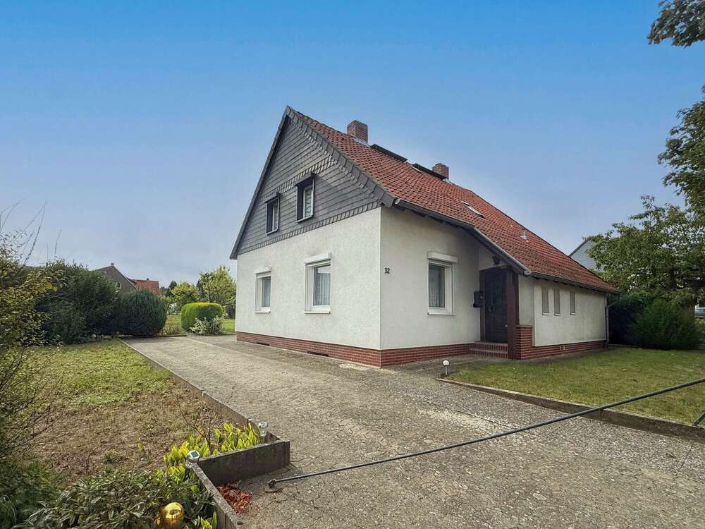 Thumbnail-Haus zum Kaufen in Königslutter 240.000,00 € 114.81 m²