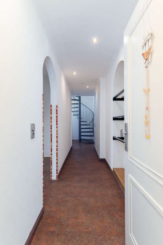 Thumbnail-Wohnung zum Kaufen in Krefeld 179.000,00 € 122.86 m²