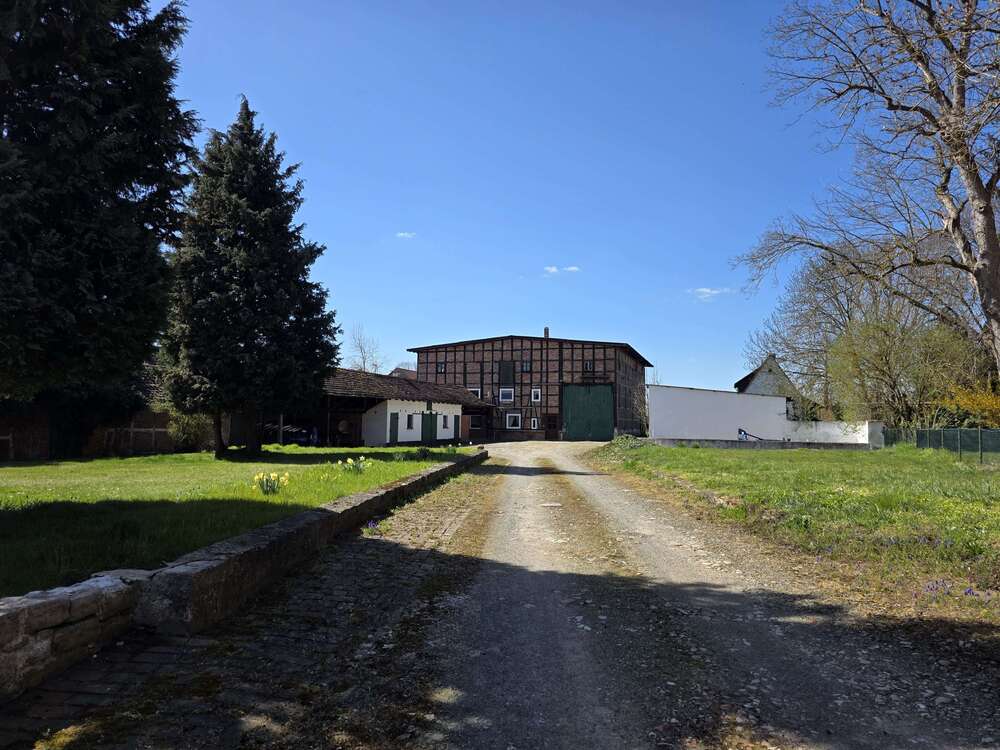 Thumbnail-Haus zum Kaufen in Barnstorf 175.000,00 € 185 m²