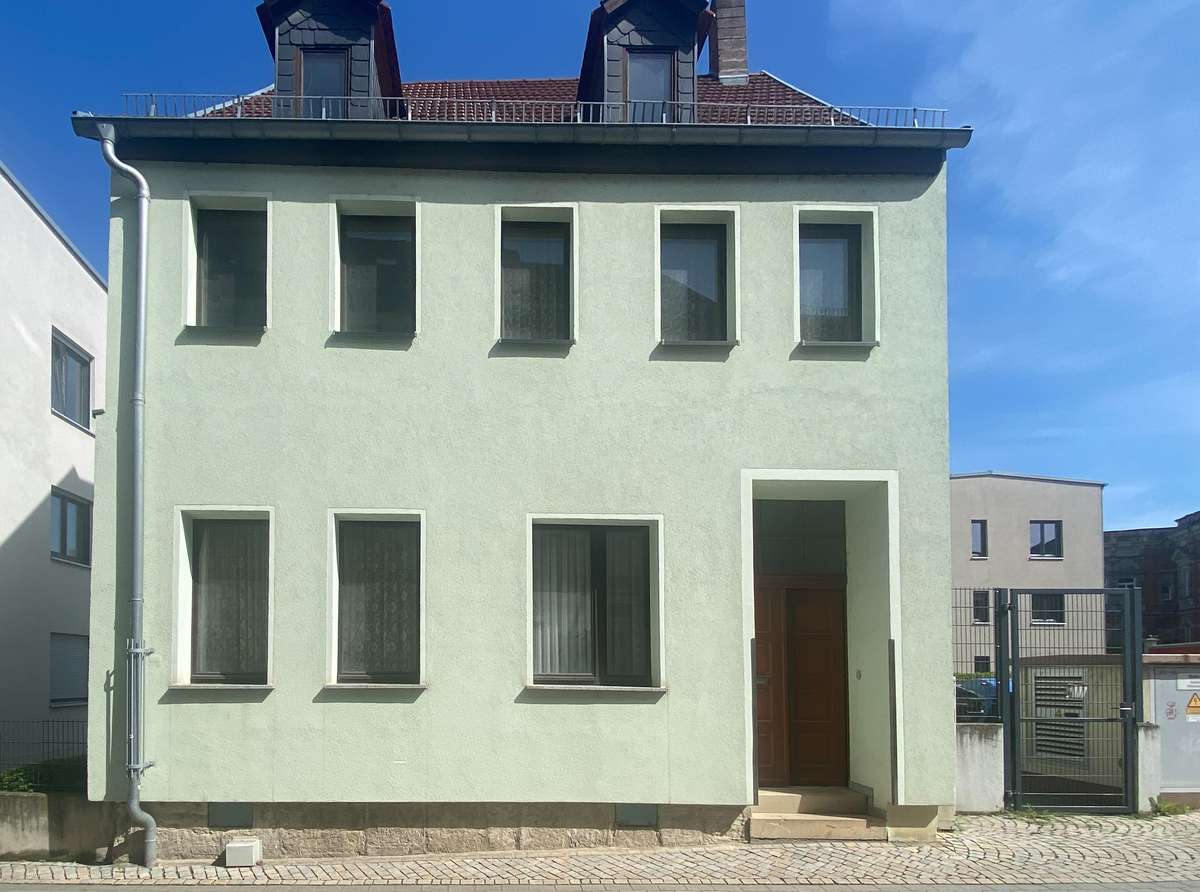 Thumbnail-Haus zum Kaufen in Apolda 109.000,00 € 135 m²