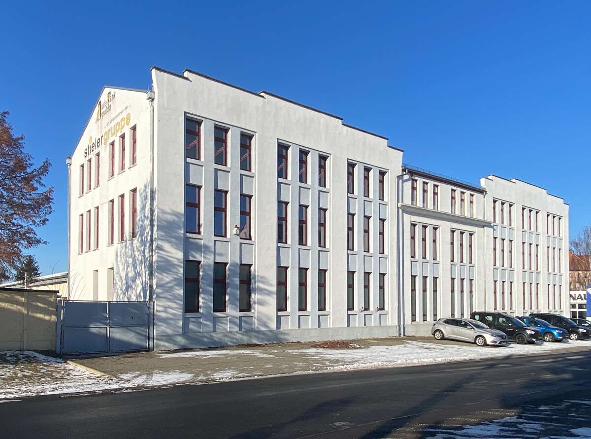 Thumbnail-Büro in Apolda 1.540,00 € 220 m²