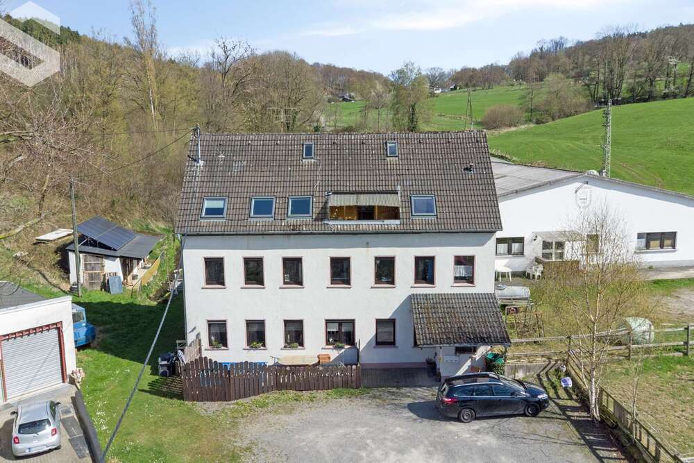 Thumbnail-Wohnung zum Kaufen in Engelskirchen 255.000,00 € 138 m²