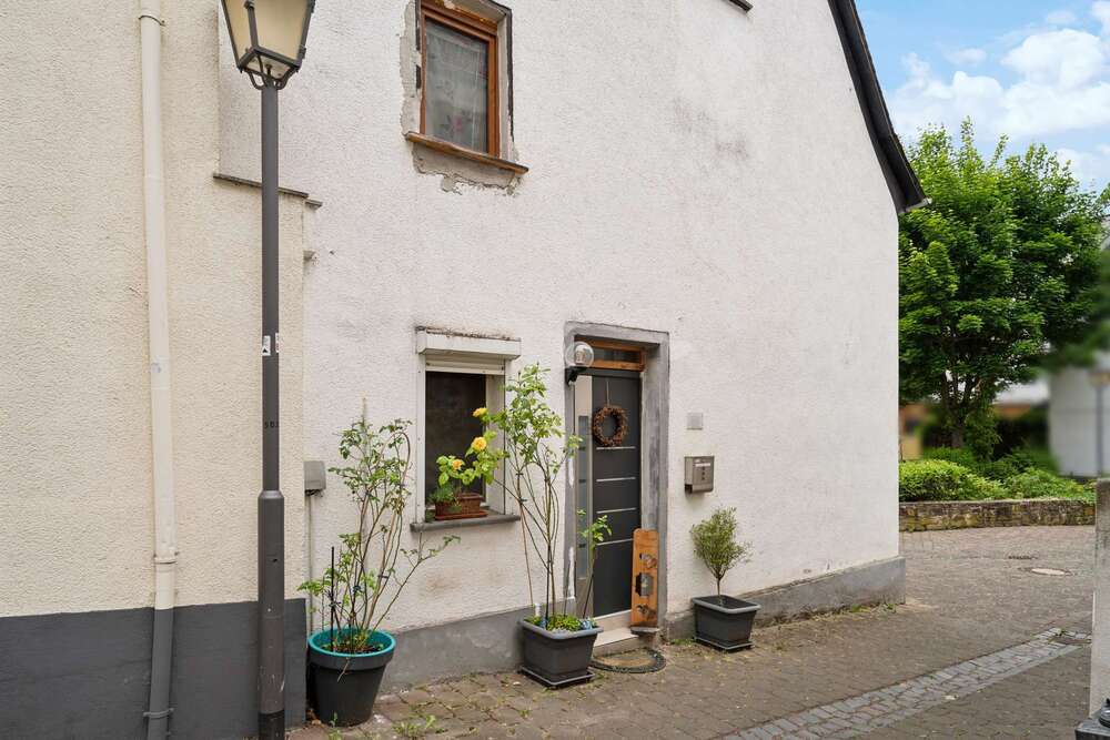 Thumbnail-Haus zum Kaufen in Brechen 95.000,00 € 70 m²