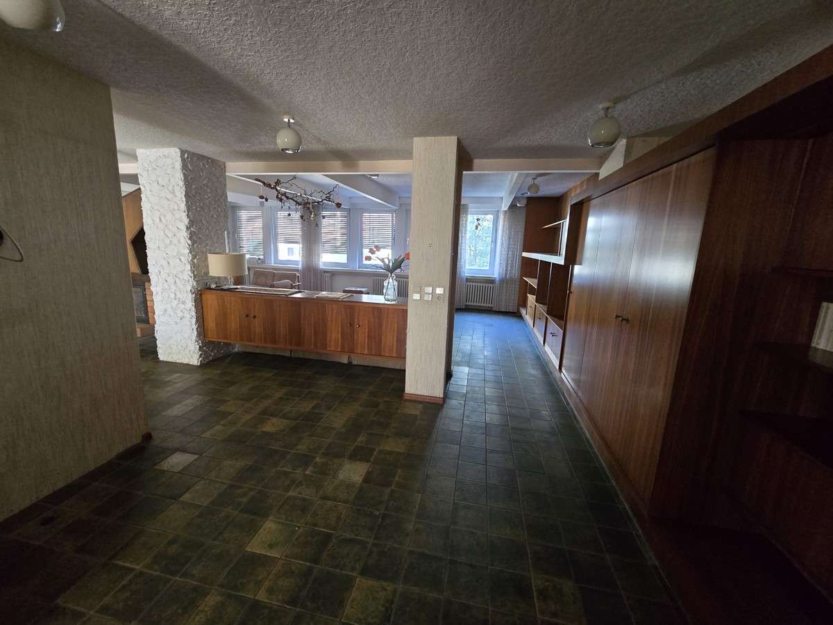 Thumbnail-Wohnung zum Mieten in Ludwigshafen 1.000,00 € 168 m²