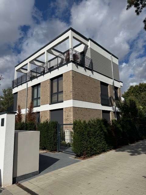 Thumbnail-Wohnung zum Mieten in Hannover 1.890,00 € 87 m²