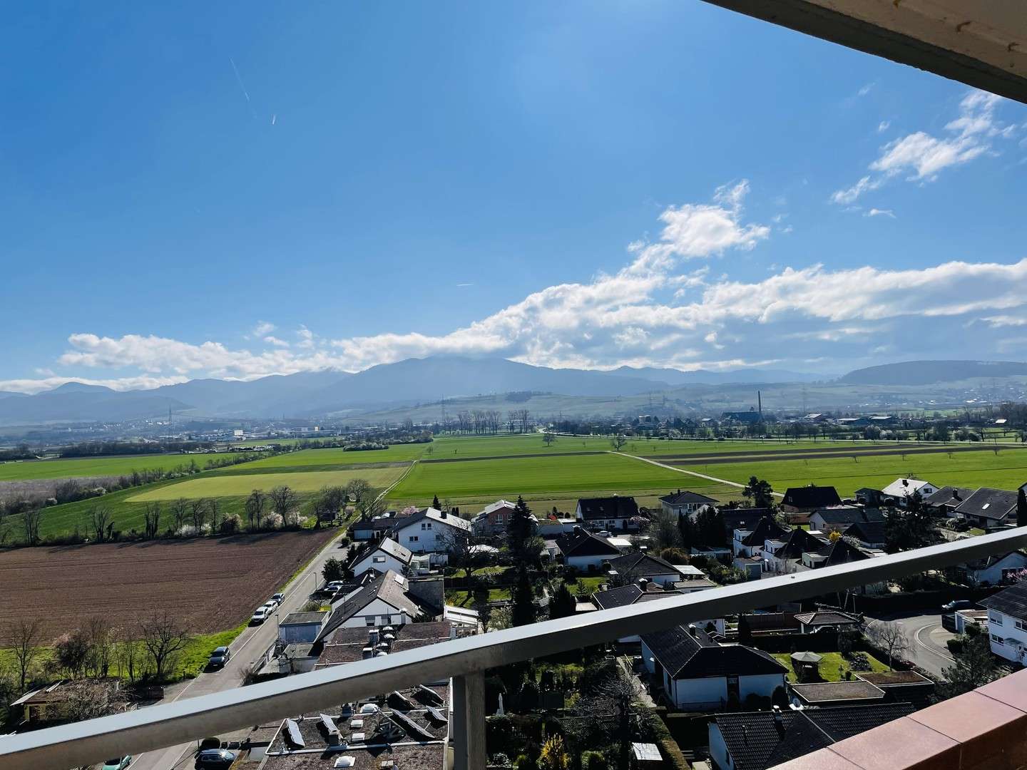 Thumbnail-Wohnung zum Kaufen in Neuenburg 260.000,00 € 87 m²