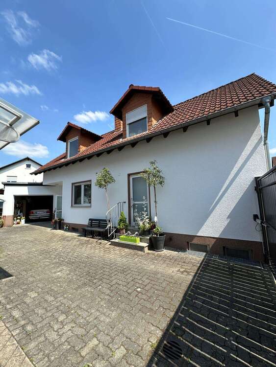 Thumbnail-Haus zum Kaufen in Sulzbach am Main 599.000,00 € 210 m²