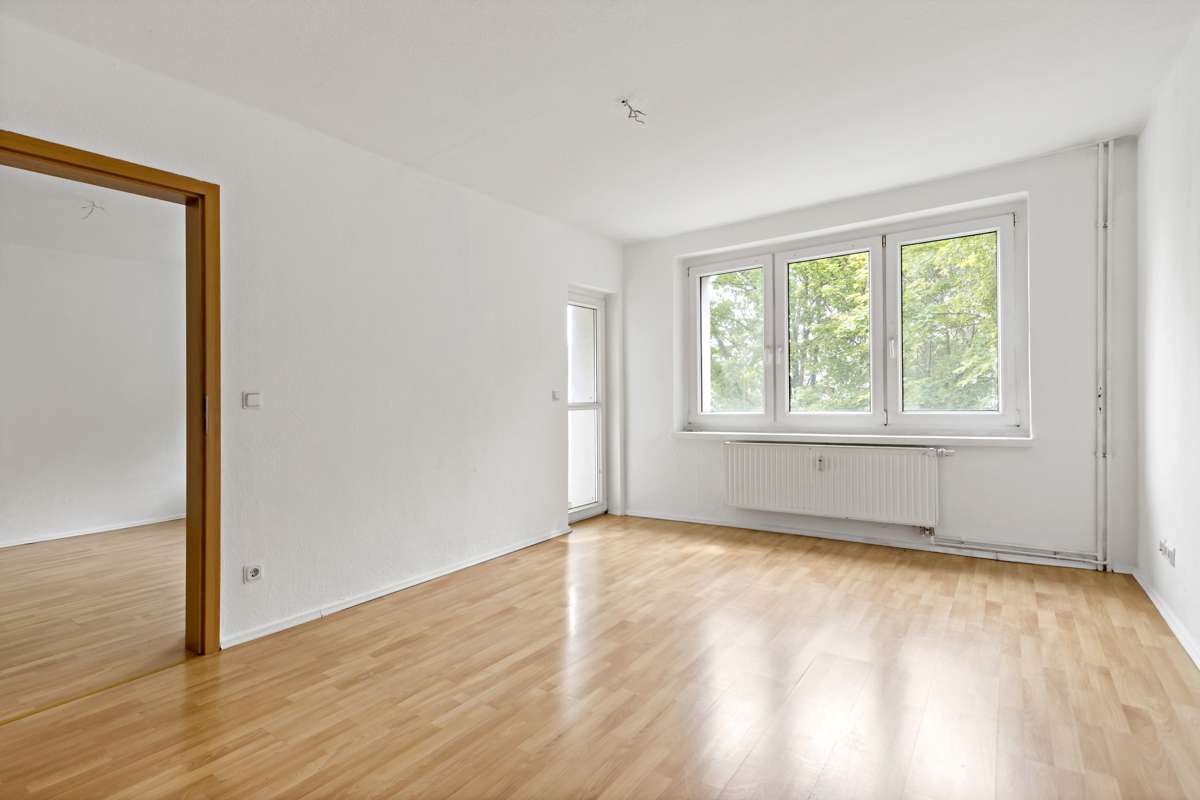 Thumbnail-Wohnung zum Mieten in Halle 430,00 € 48 m²