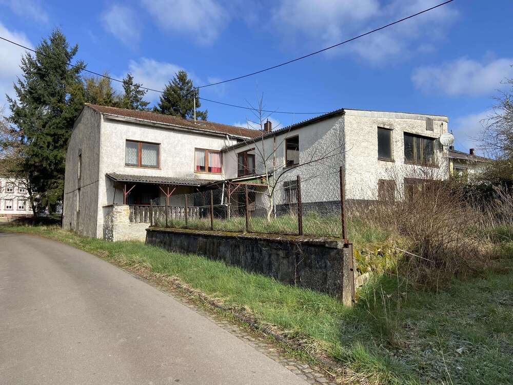 Thumbnail-Haus zum Kaufen in Rehlingen-Siersburg 75.000,00 € 275 m²