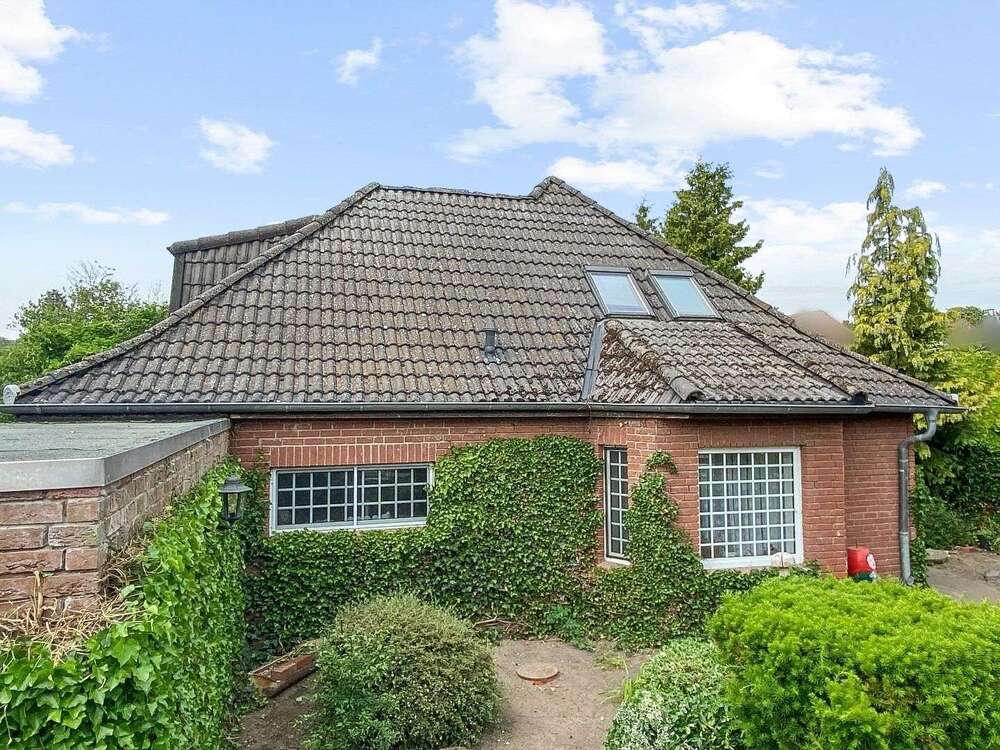 Thumbnail-Haus zum Kaufen in Pinnow 265.000,00 € 170 m²