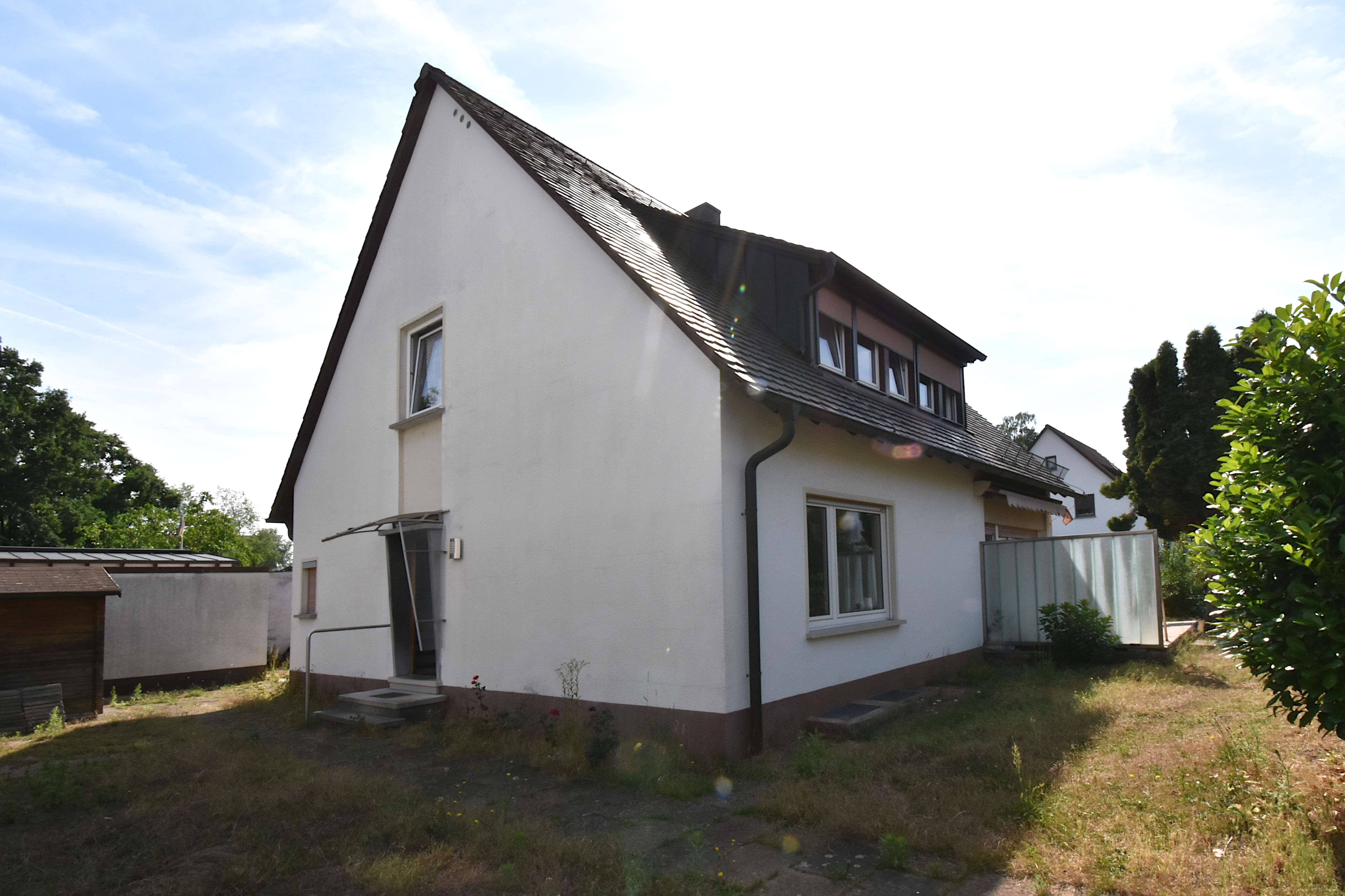Thumbnail-Haus zum Kaufen in Nürnberg 399.000,00 € 146.9 m²