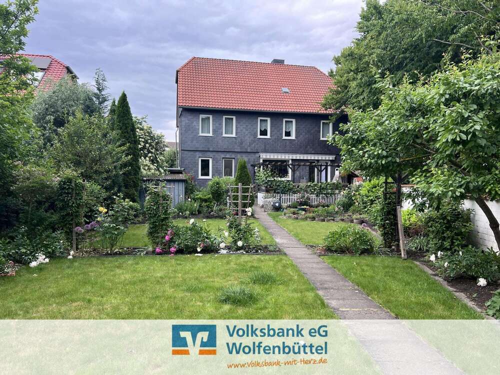 Thumbnail-Haus zum Kaufen in Wolfenbüttel 235.000,00 € 175 m²