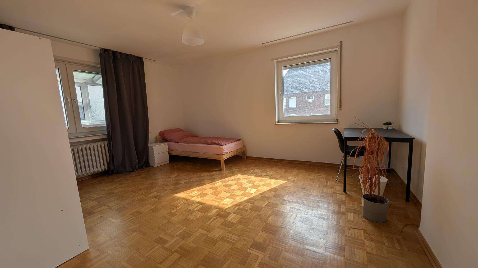 Thumbnail-Wohnung zum Mieten in Neuss 1.287,00 € 99 m²