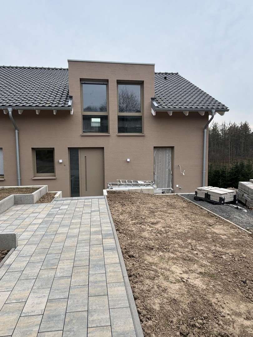 Thumbnail-Wohnung zum Kaufen in Neunkirchen-Seelscheid 479.000,00 € 139.98 m²