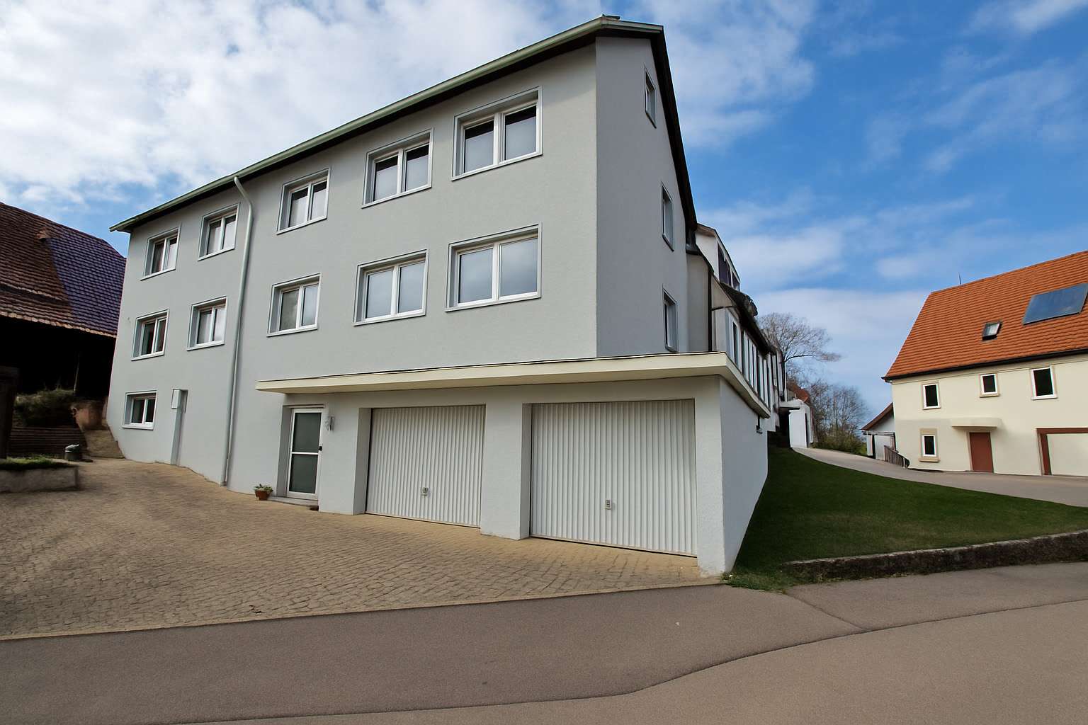 Thumbnail-Haus zum Kaufen in Reutlingen 530.000,00 € 220 m²