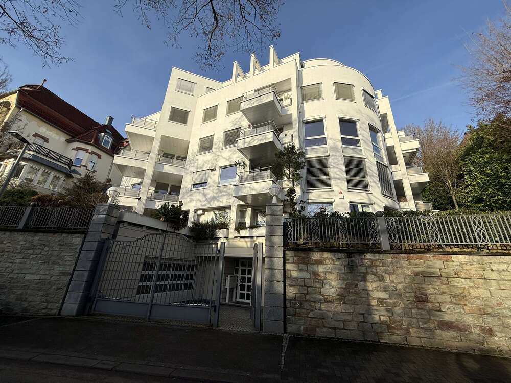 Thumbnail-Wohnung zum Mieten in wiesbaden 2.500,00 € 95 m²