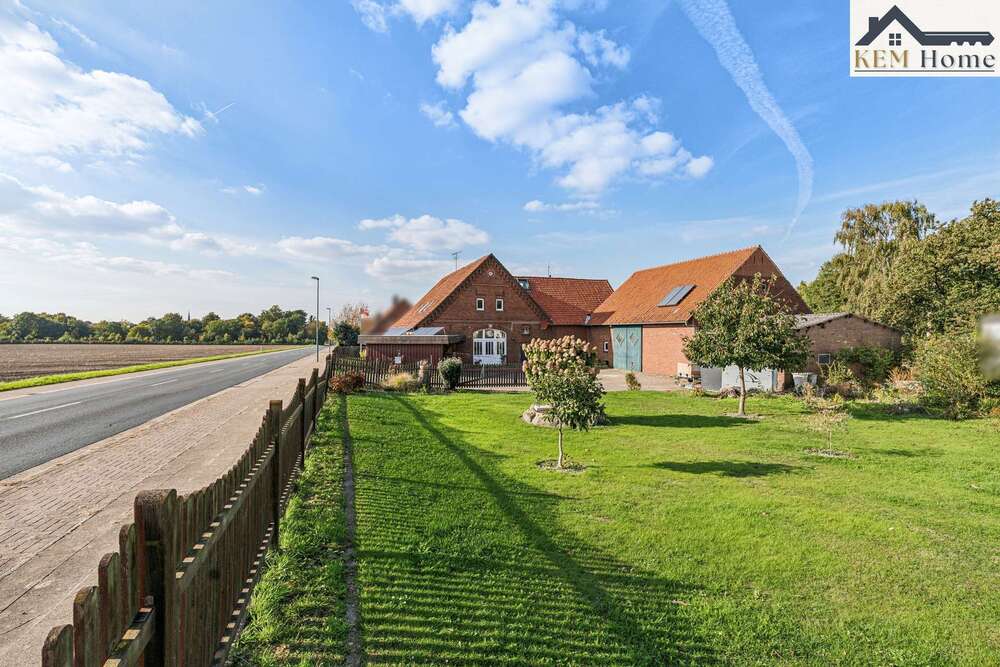 Thumbnail-Haus zum Kaufen in Rehburg-Loccum 363.000,00 € 350 m²