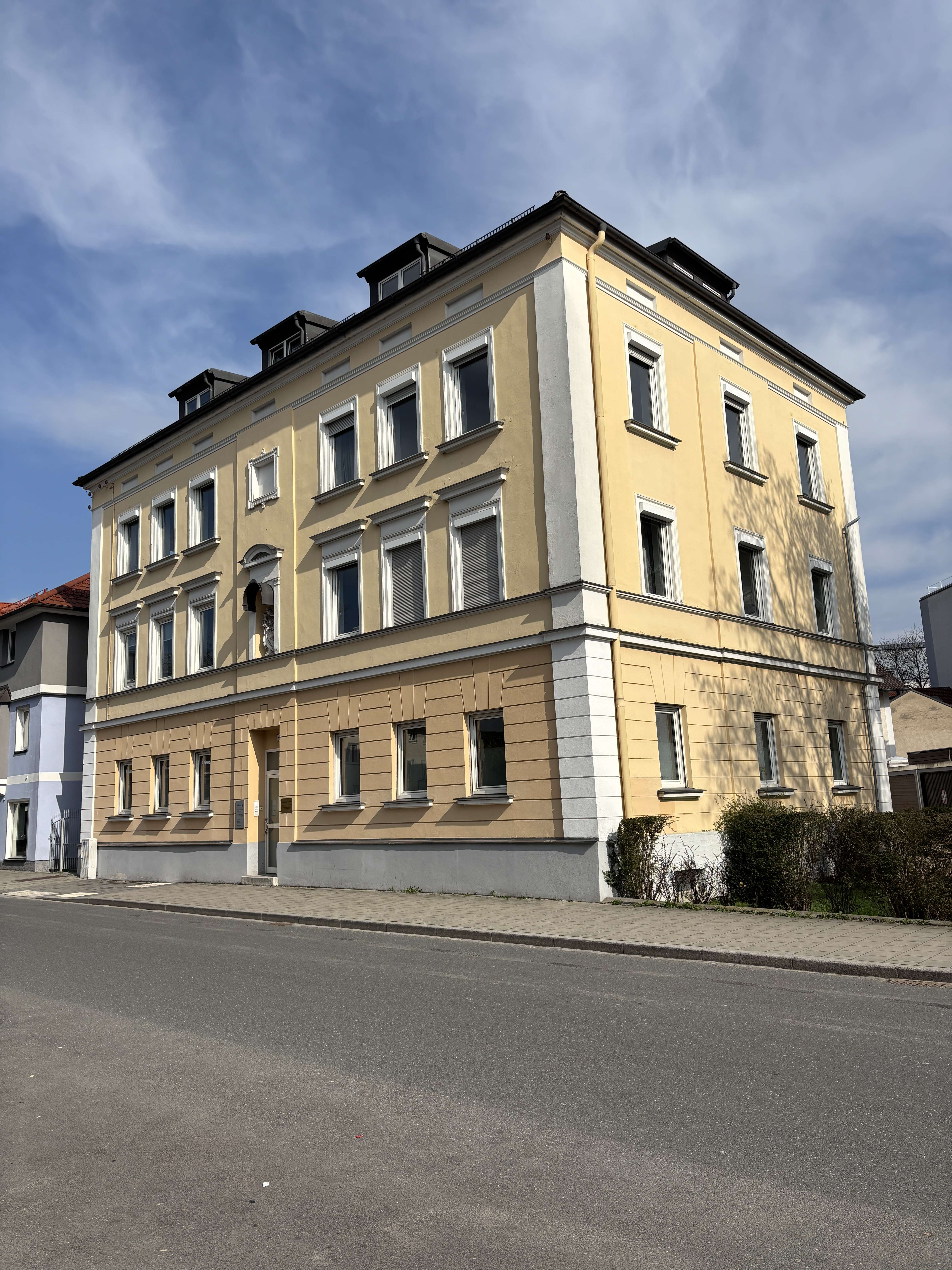 Thumbnail-Wohnung zum Kaufen in Rosenheim 410.000,00 € 75 m²