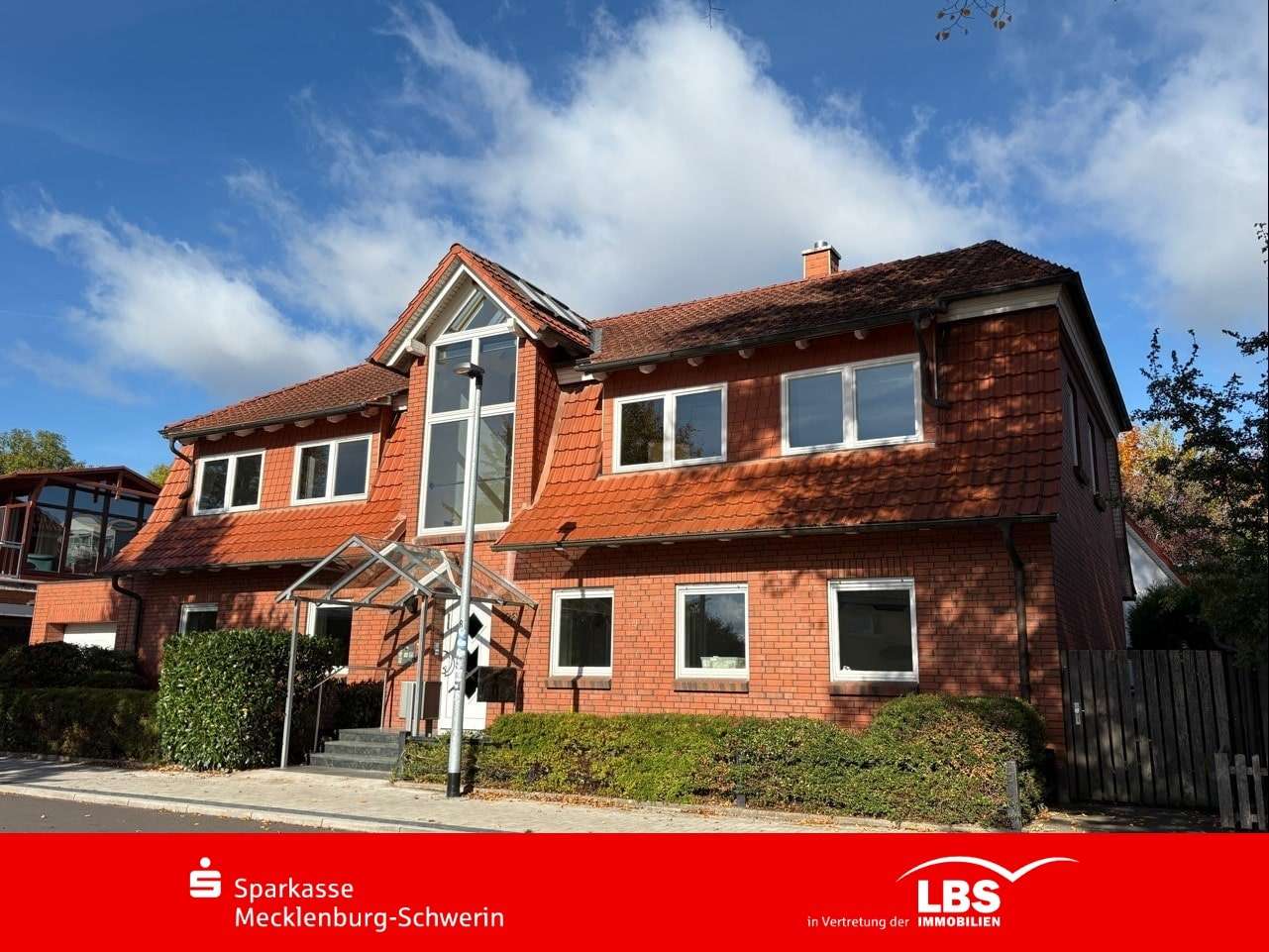 Thumbnail-Haus zum Kaufen in Schwerin 475.000,00 € 355.4 m²