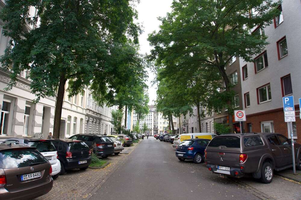 Thumbnail-Wohnung zum Kaufen in Düsseldorf 195.000,00 € 52 m²