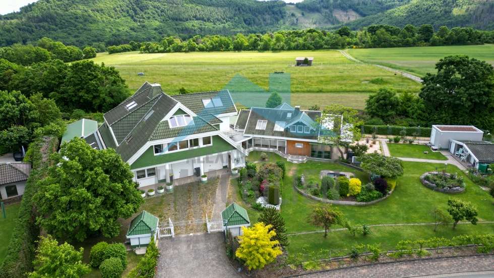 Thumbnail-Haus zum Kaufen in Battenberg (Eder) Dodenau 429.900,00 € 286.49 m²