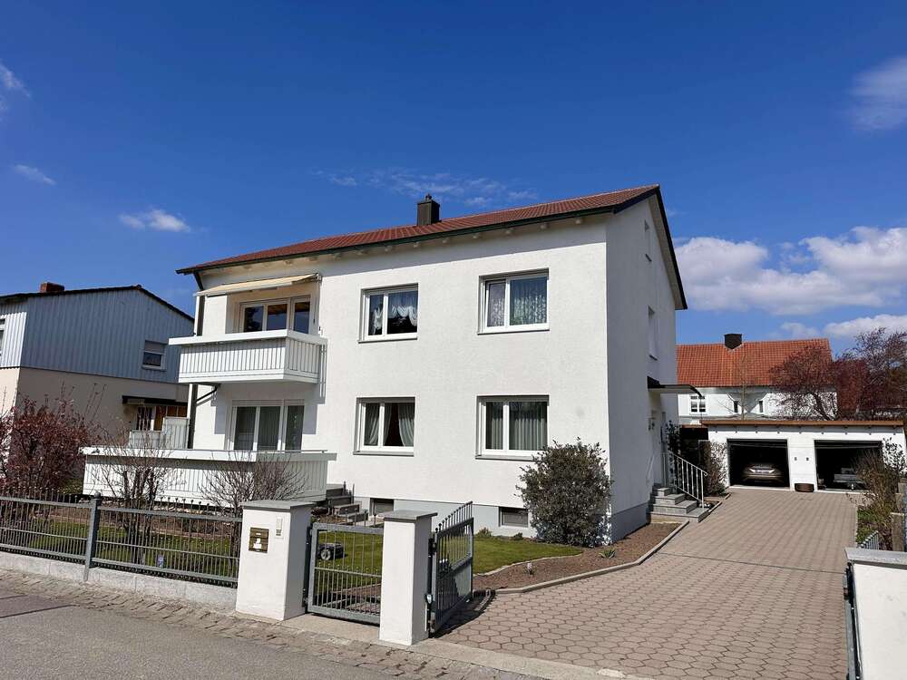 Thumbnail-Haus zum Kaufen in Tegernheim 750.000,00 € 164.44 m²