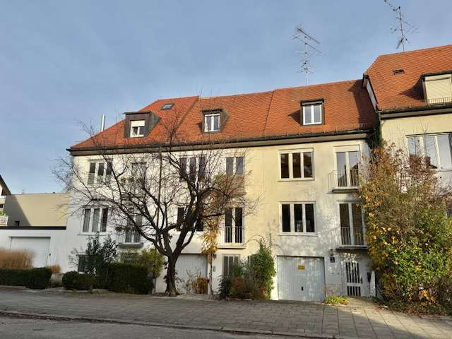 Thumbnail-Haus zum Kaufen in München 1.985.000,00 € 153 m²