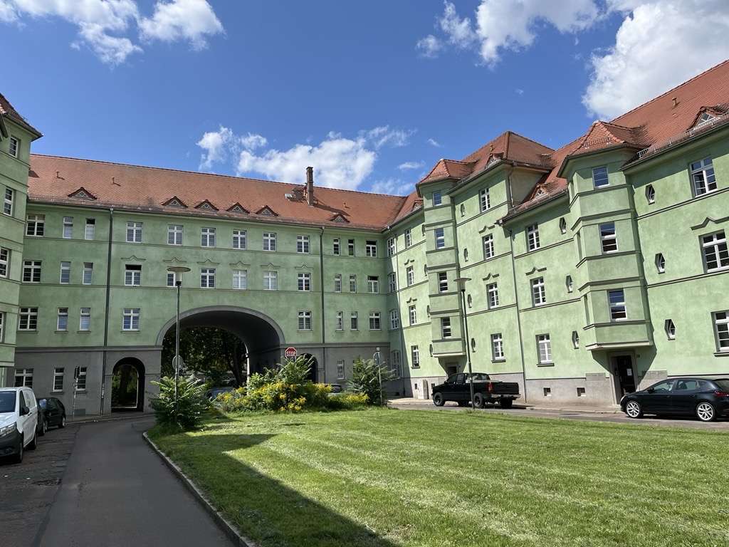 Thumbnail-Wohnung zum Mieten in Halle (Saale) 401,00 € 52.69 m²
