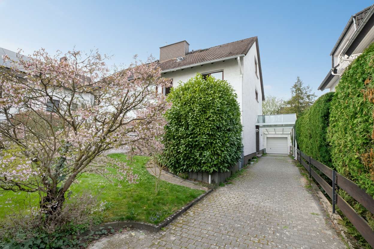 Thumbnail-Haus zum Kaufen in Dreieich Götzenhain 649.000,00 € 149.6 m²