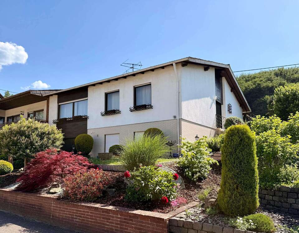Thumbnail-Haus zum Kaufen in Schwalbach 315.000,00 € 128 m²