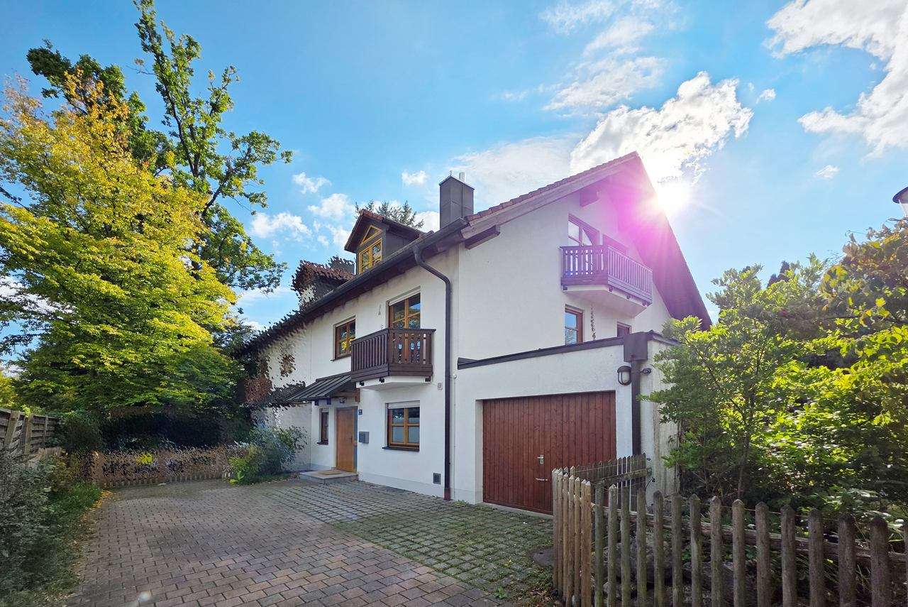 Thumbnail-Haus zum Kaufen in Riemerling 1.360.000,00 € 201 m²