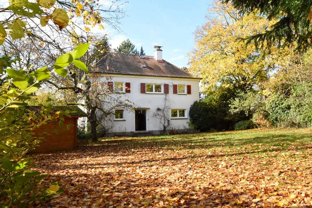 Thumbnail-Haus zum Kaufen in Bad Homburg vor der Höhe 2.250.000,00 € 227 m²