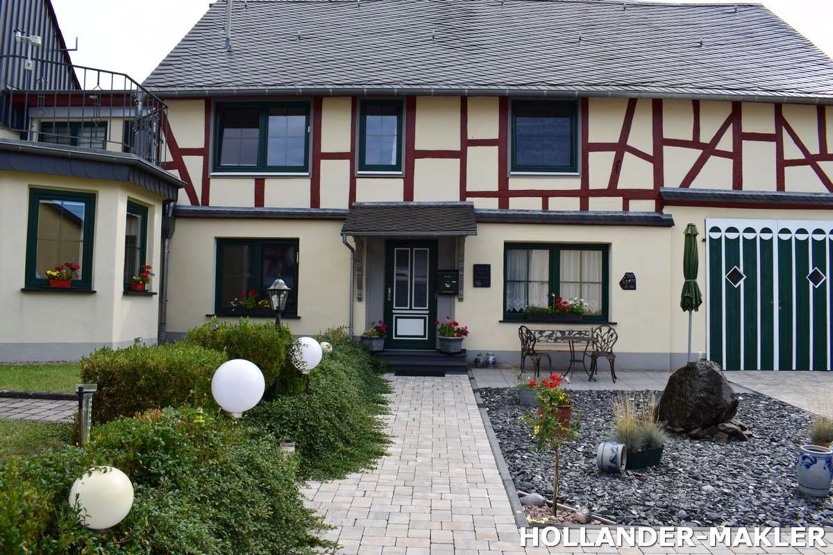 Thumbnail-Haus zum Kaufen in Mittelstrimmig 359.000,00 € 192 m²