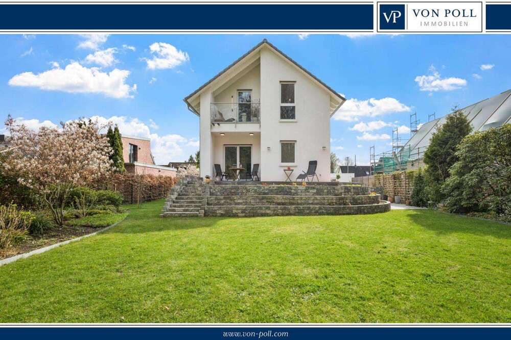 Thumbnail-Haus zum Kaufen in Ahrensburg 1.295.000,00 € 196 m²