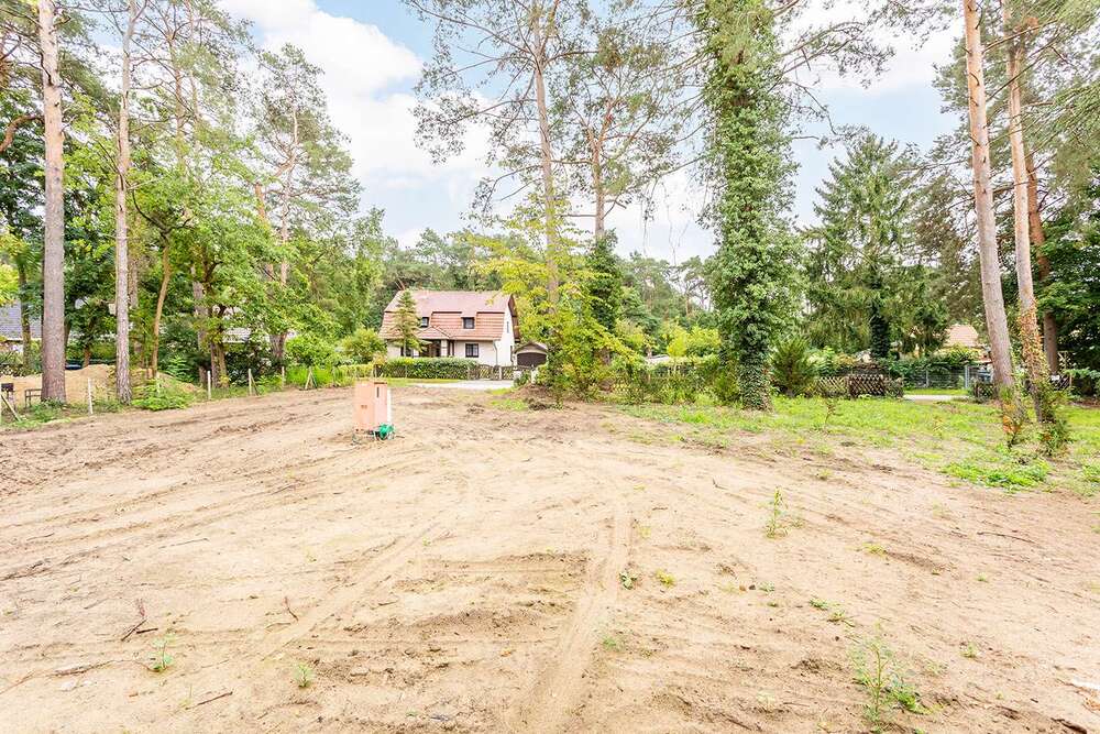 Thumbnail-Grundstück zu verkaufen in Nuthetal OT Bergholz-Rehbrücke 395.000,00 € 833 m²