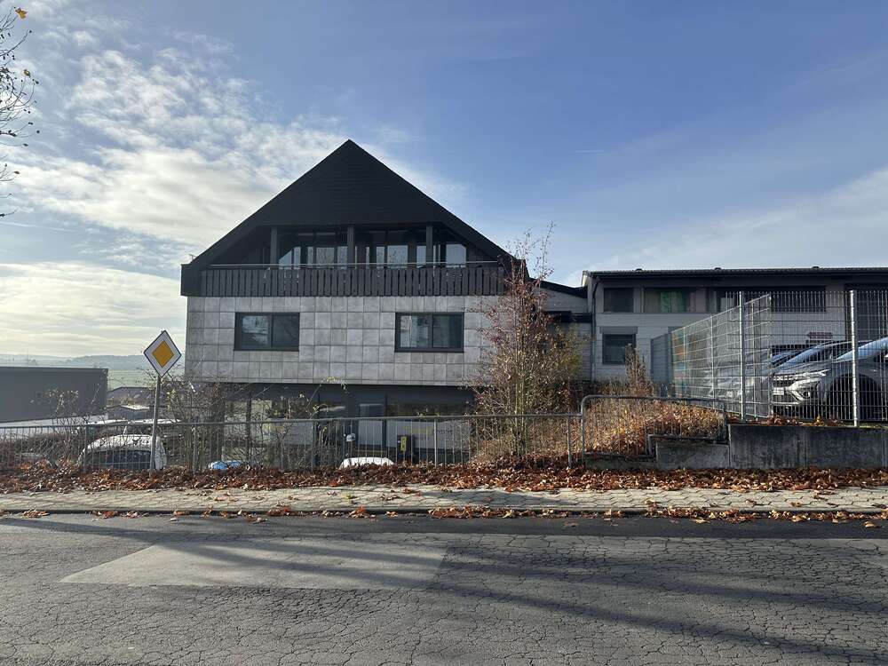 Thumbnail-Büro in Elz 1.800,00 € 145 m²