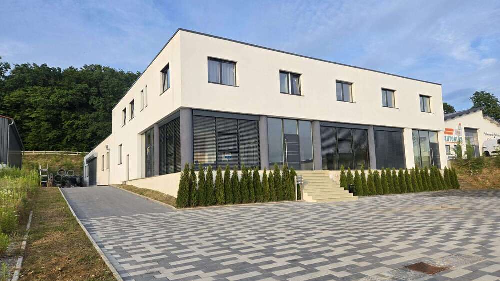 Thumbnail-Halle in Winzer 8.500,00 € 1518 m²