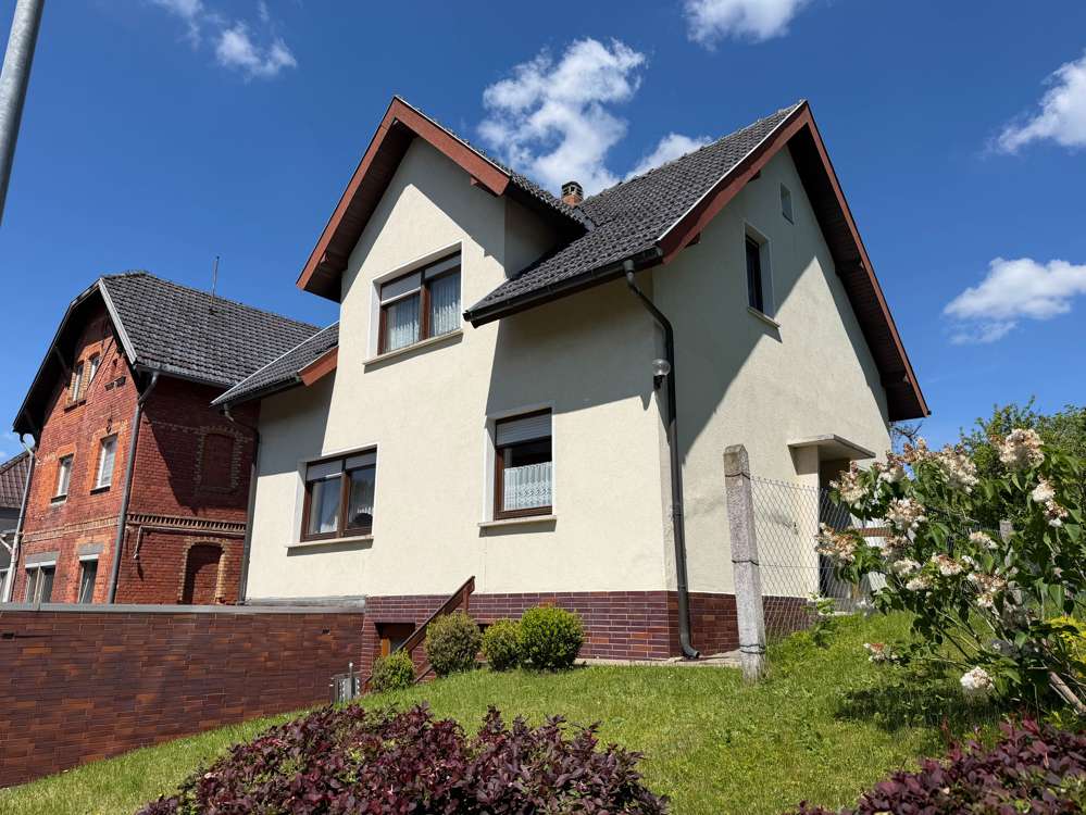 Thumbnail-Haus zum Kaufen in Rödental 149.000,00 € 110 m²