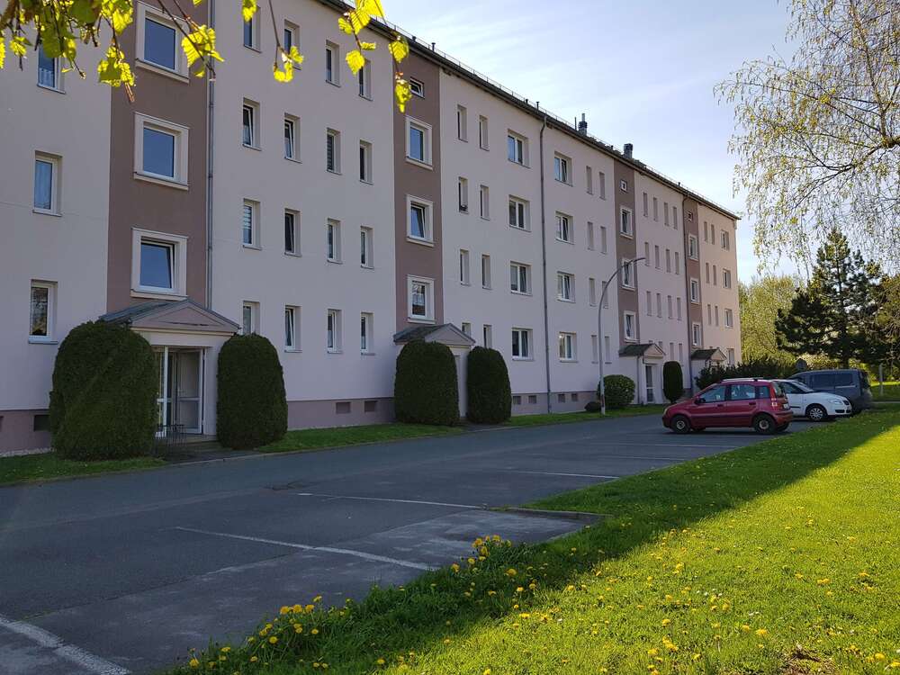 Thumbnail-Wohnung zum Kaufen in Zwickau 30.000,00 € 58.32 m²