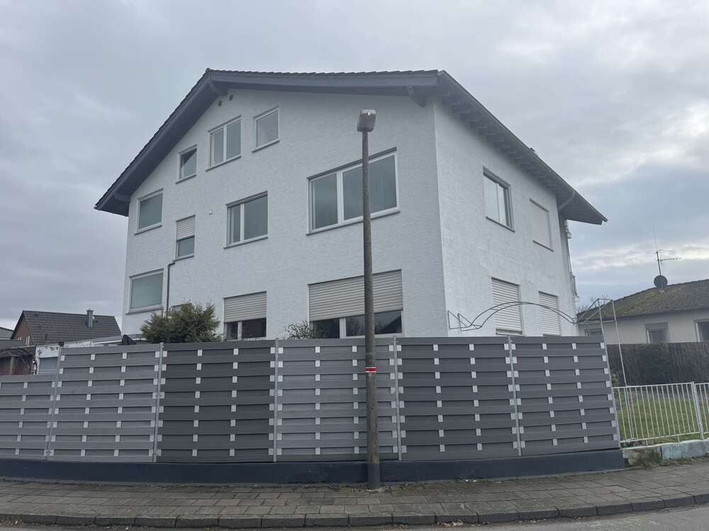 Thumbnail-Wohnung zum Kaufen in Königswinter 149.000,00 € 64 m²