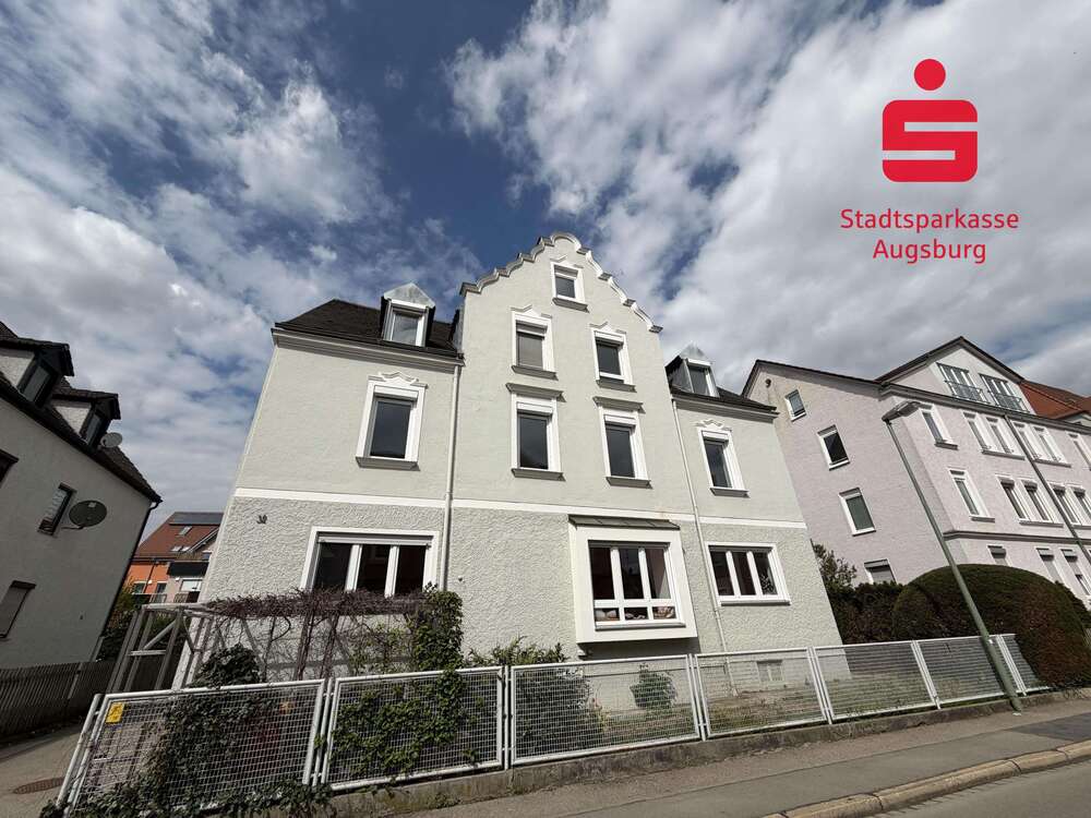 Thumbnail-Wohnung zum Mieten in Augsburg 1.350,00 € 111.24 m²
