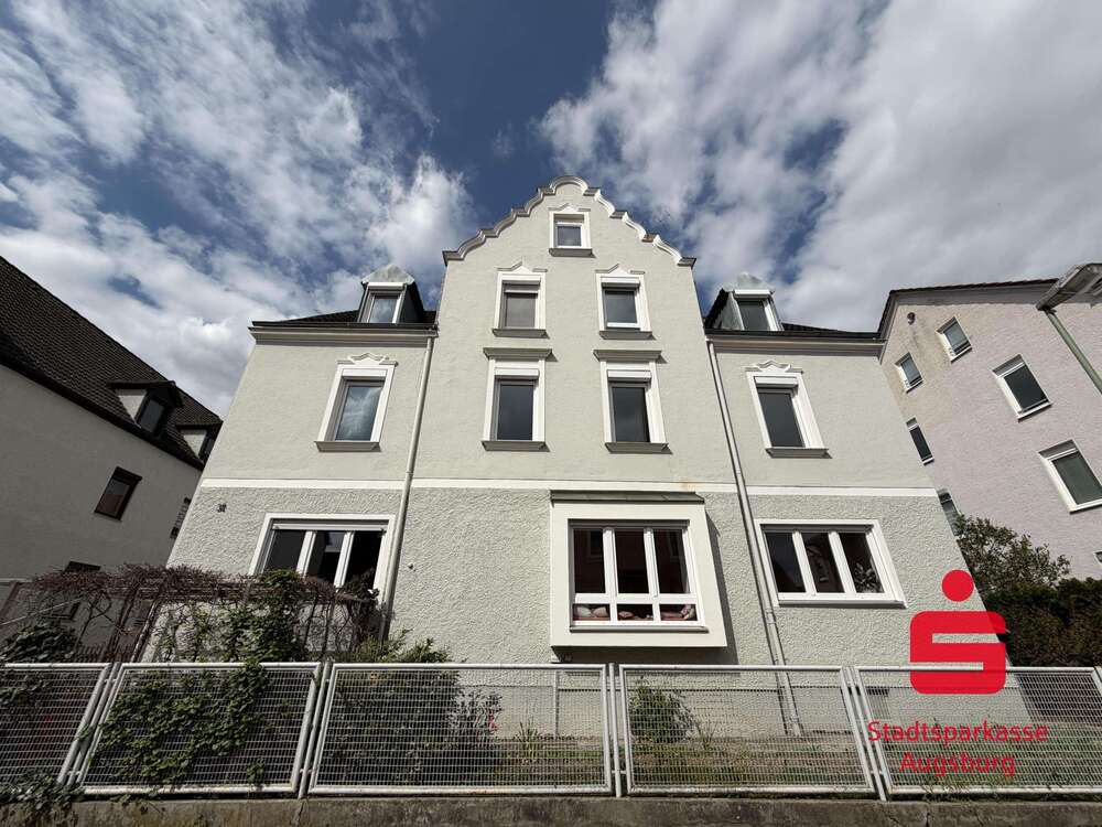 Thumbnail-Wohnung zum Mieten in Augsburg 1.500,00 € 111.24 m²