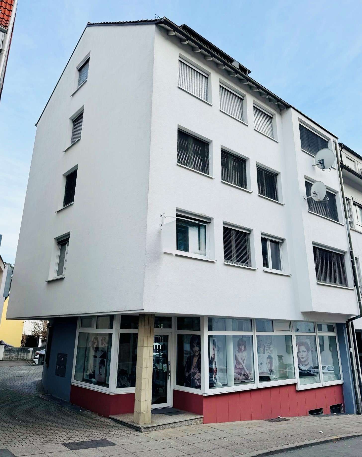 Thumbnail-Haus zum Kaufen in Stuttgart 1.190.000,00 € 370 m²