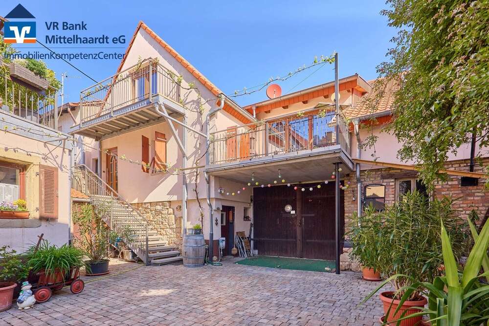 Thumbnail-Haus zum Kaufen in Neustadt 685.000,00 € 261 m²