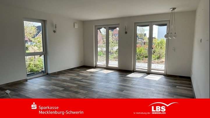 Thumbnail-Wohnung zum Kaufen in Pinnow 295.000,00 € 83.5 m²