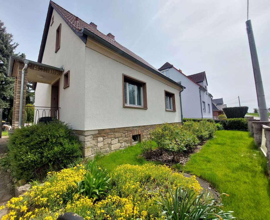 Thumbnail-Haus zum Kaufen in Braunsbedra 159.000,00 € 95 m²