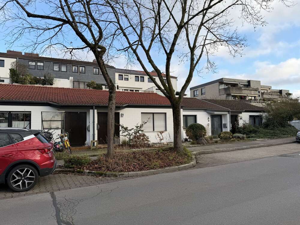 Thumbnail-Haus zum Kaufen in Langenfeld (Rheinland) 395.000,00 € 131 m²