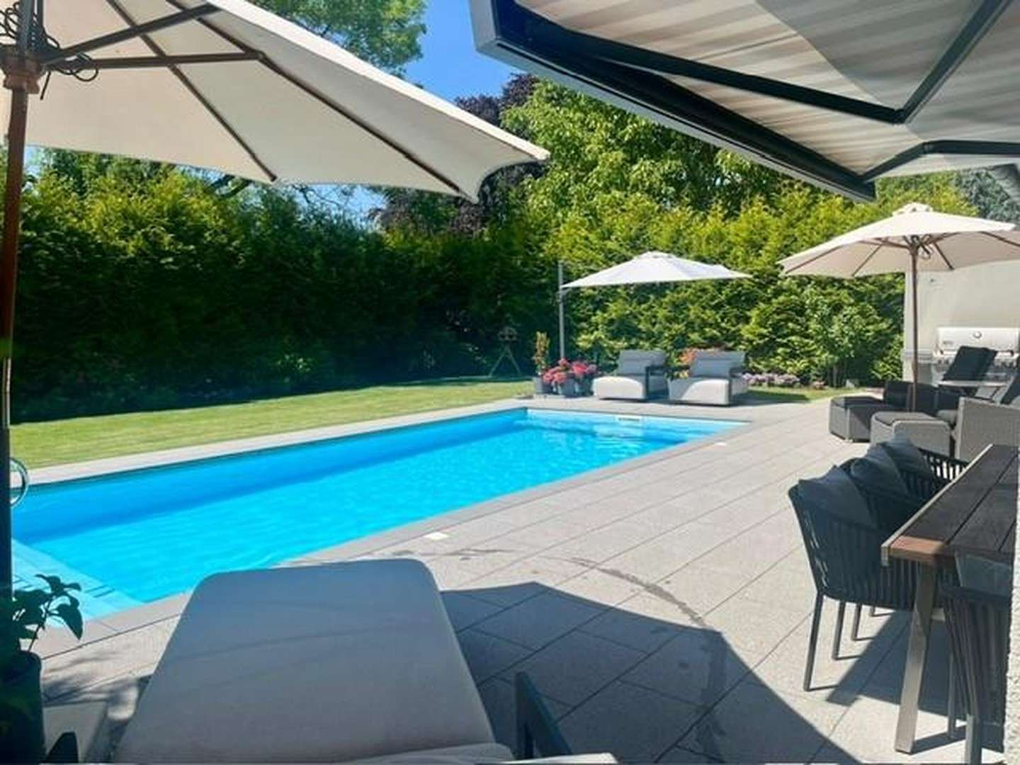 Thumbnail-Haus zum Kaufen in Krefeld 1.695.000,00 € 244 m²