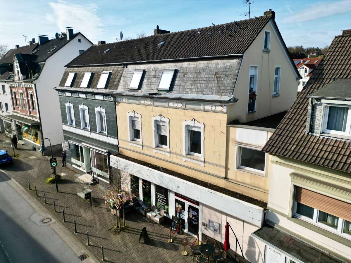 Thumbnail-Haus zum Kaufen in Sprockhövel 335.000,00 € 233 m²